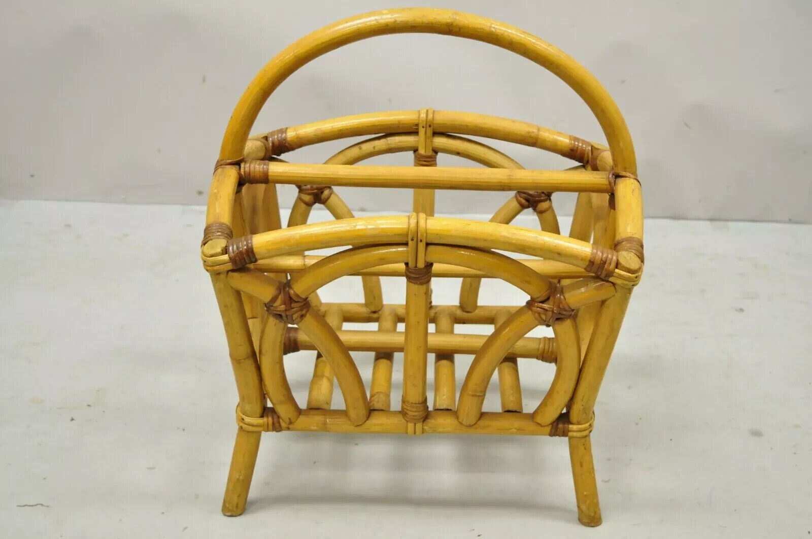 Calif-Asia Rattan Bamboo Chinese Chippendale Boho Tiki Magazine Rack Stand (A)