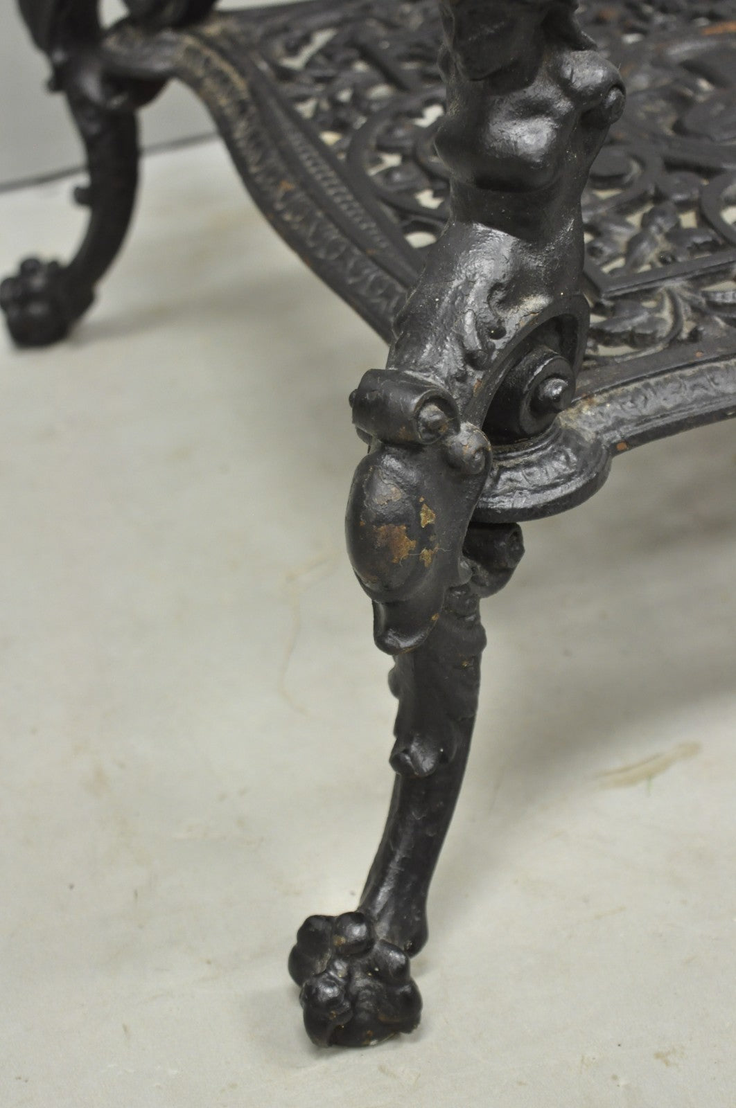 Antique French Renaissance Victorian Cast Iron Figural 3 Tier Plant Stand Table