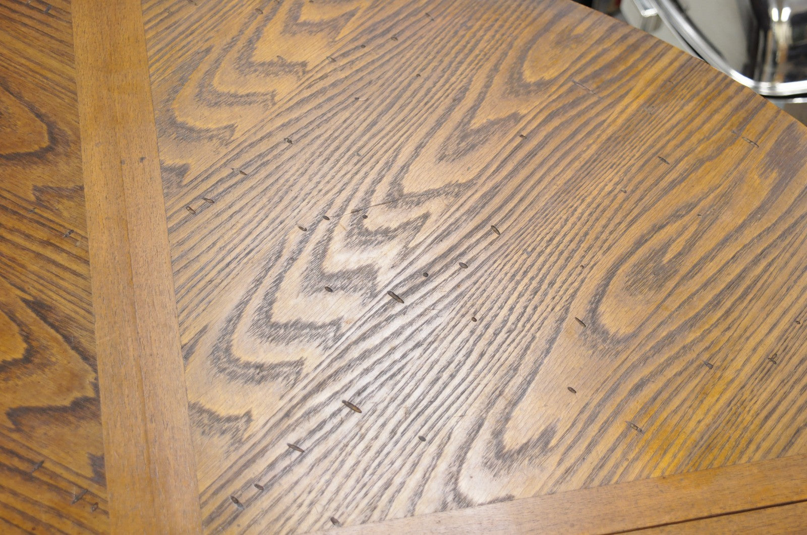 Vintage Mid Century Modern Oak Sunburst Round Extension Pedestal Dining Table