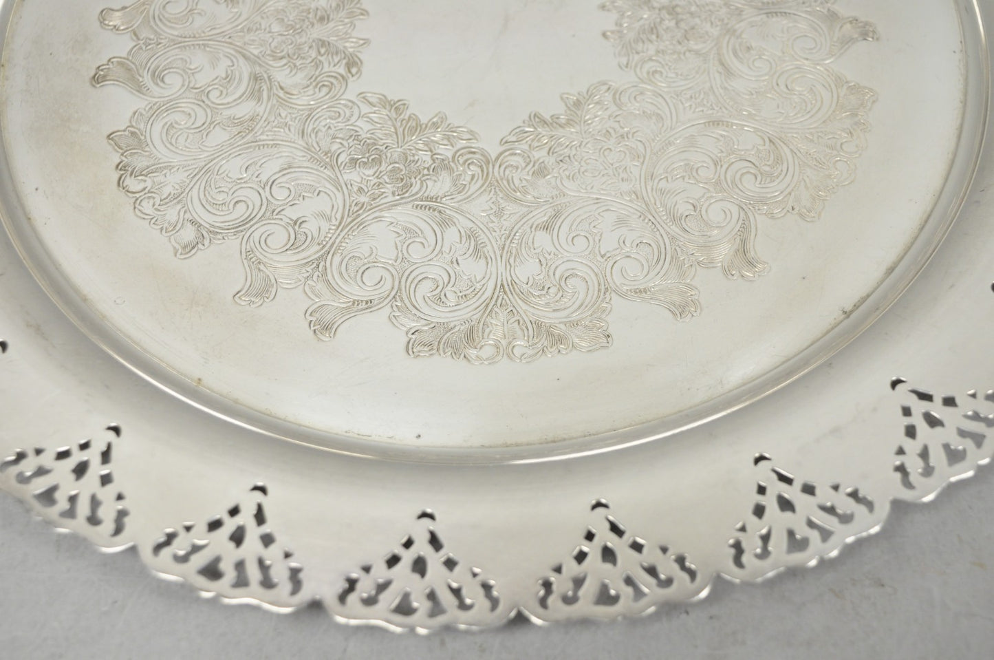 Vintage Victorian Style Round Silver Plated 15" Bar Serving Platter Tray
