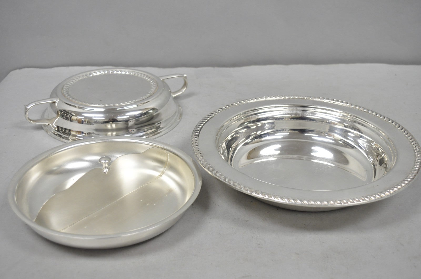 Vintage English Regency Style Round Covered Silver Plated Serving Dish w/Divider