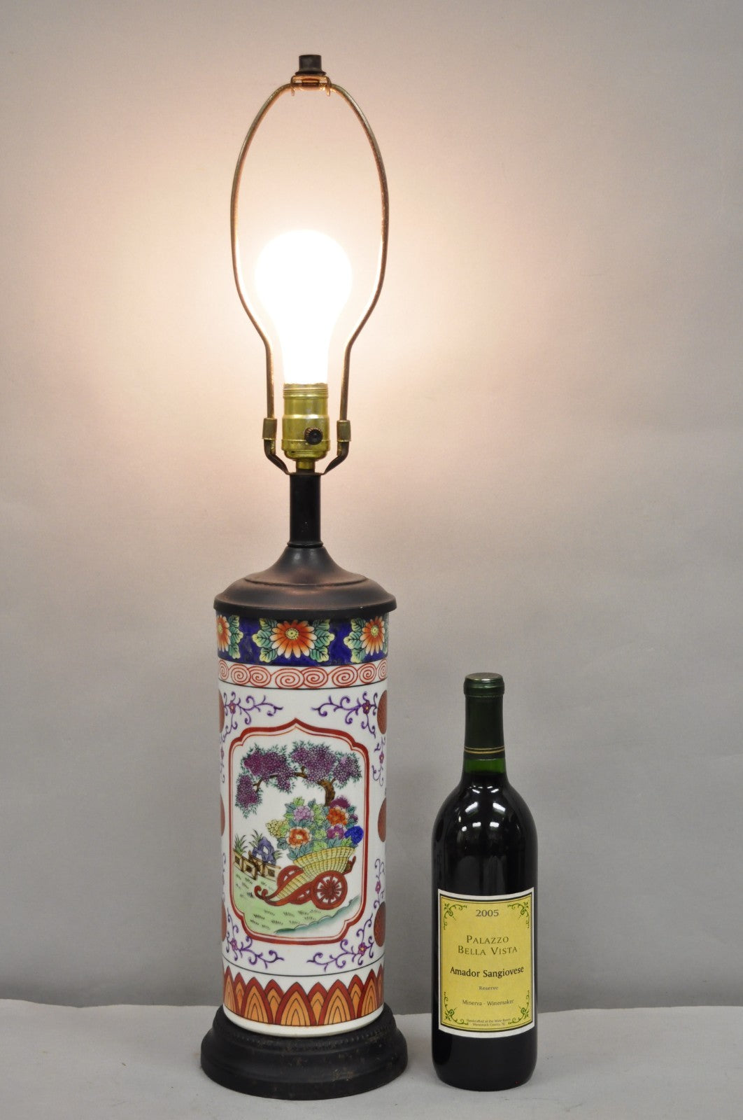 Vintage Chinoiserie Japanese Porcelain Cylinder Oriental Painted Table Lamp