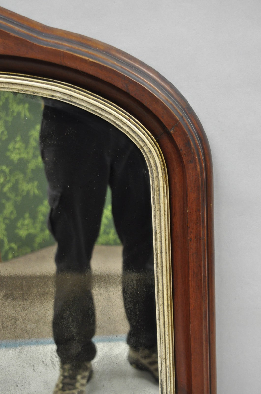 Antique American Empire Arched Mahogany Wood Frame Looking Glass Wall Mirror