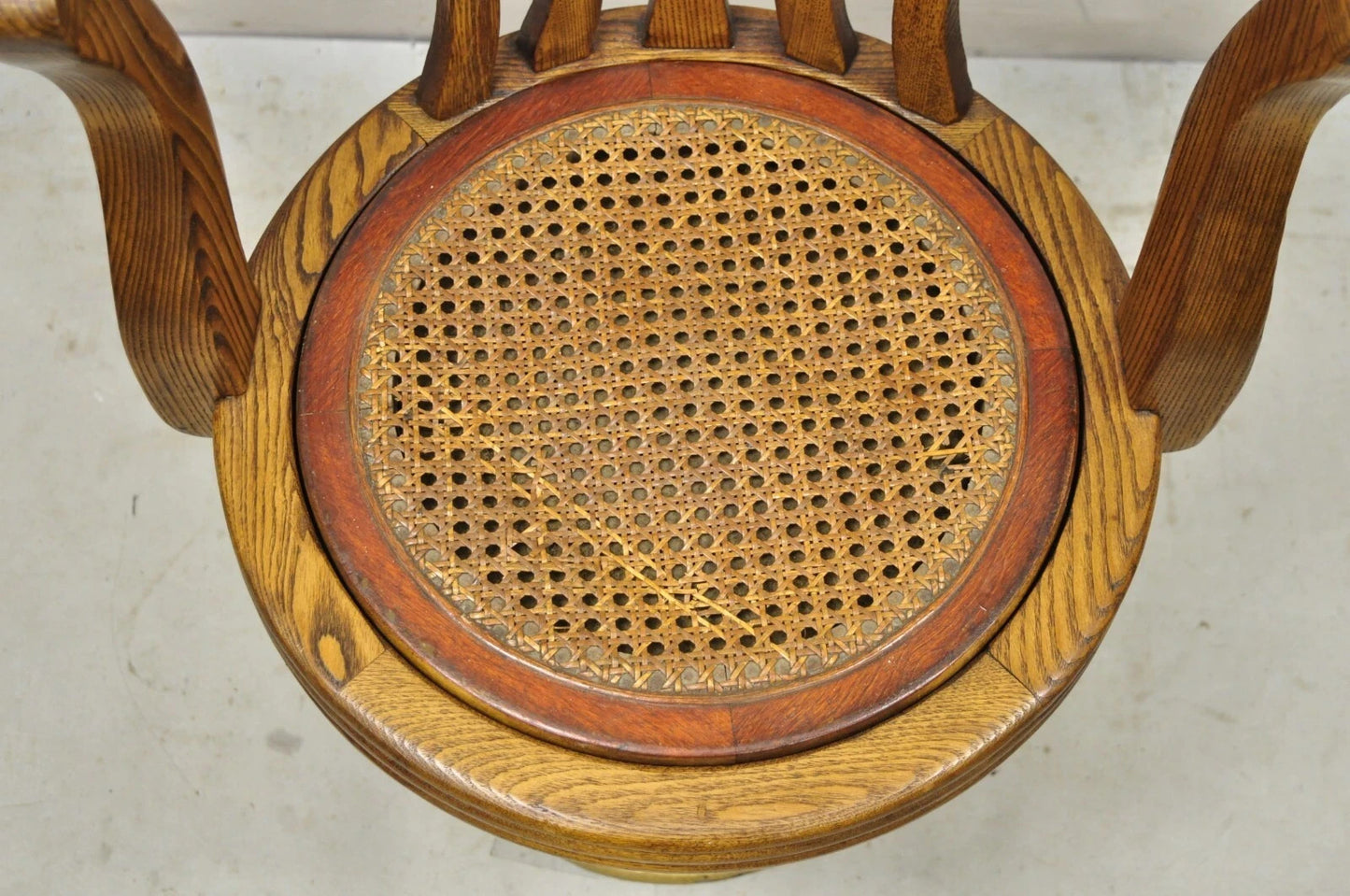 Antique JB Van Sciver Oak Wood Swivel Ship Captains Courthouse Bankers Arm Chair