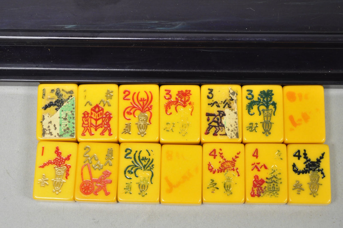 Vintage 1960s Mahjong Set Tiles in Case 162 Bakelite Tiles & 5 Racks