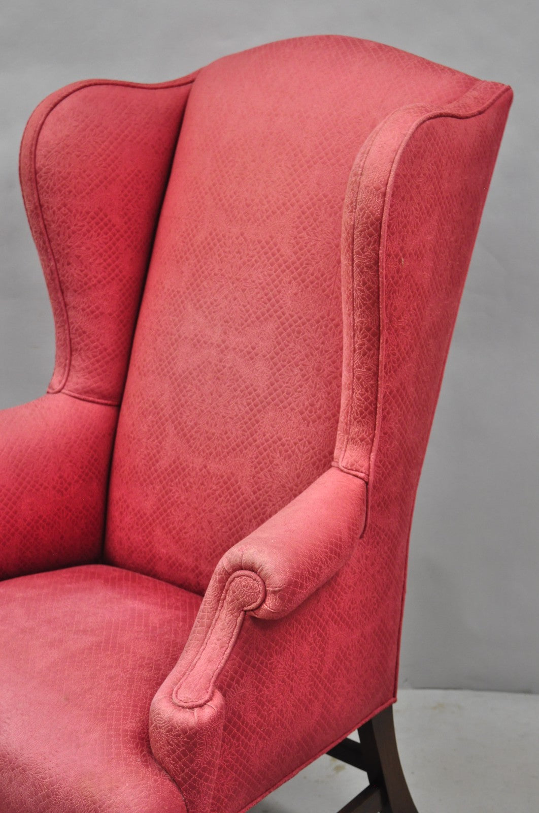 Antique Georgian Style Carved Mahogany High Wingback Lounge Chair w / Eagle Legs