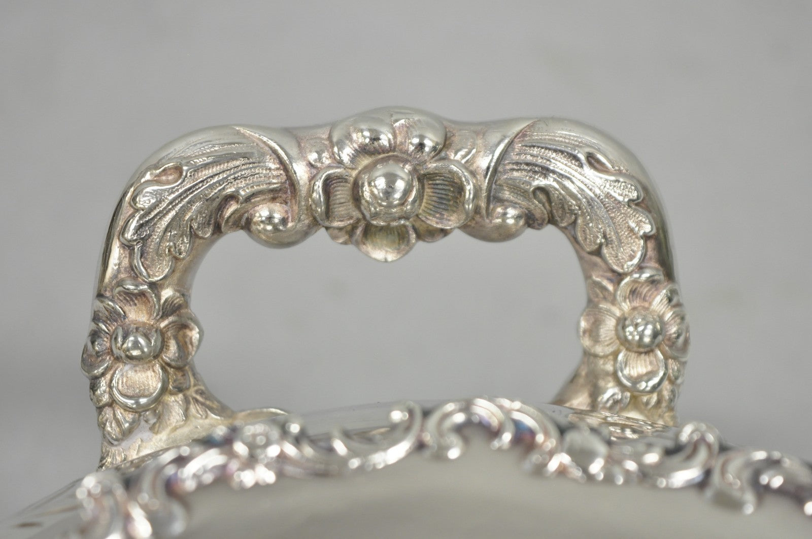 Antique Victorian Silver Plated Lidded Soup Tureen by Riverton Silver Co.