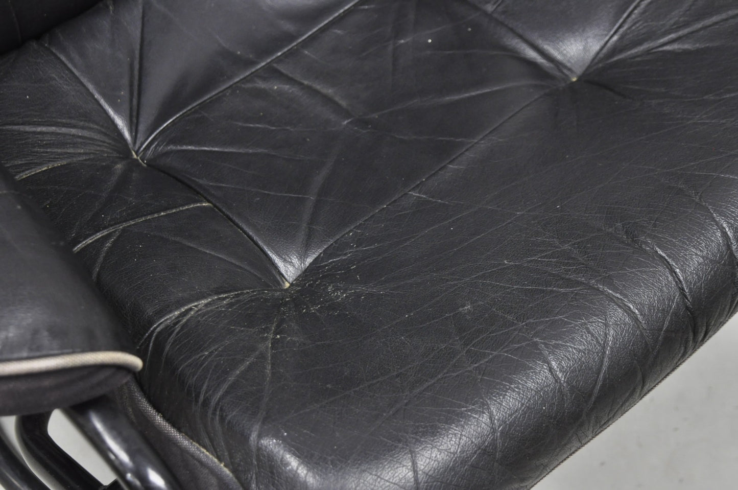 Vintage Black Leather Ekornes Stressless Style Swivel Recliner Lounge Chair