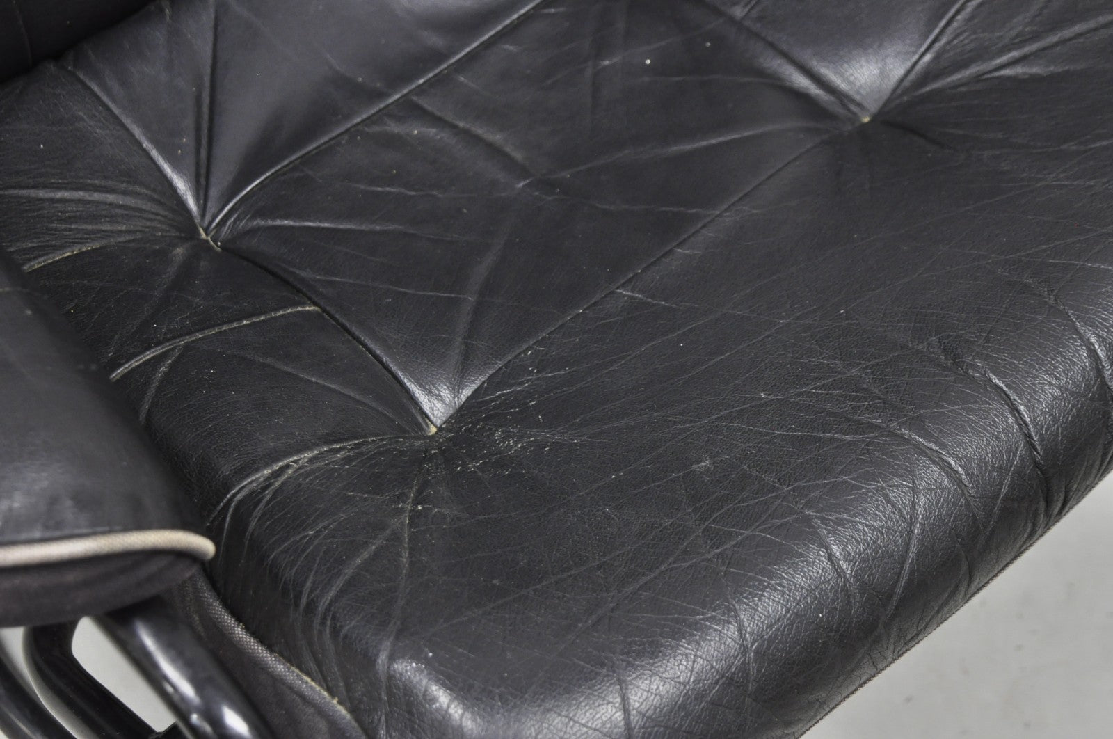 Vintage Black Leather Ekornes Stressless Style Swivel Recliner Lounge Chair