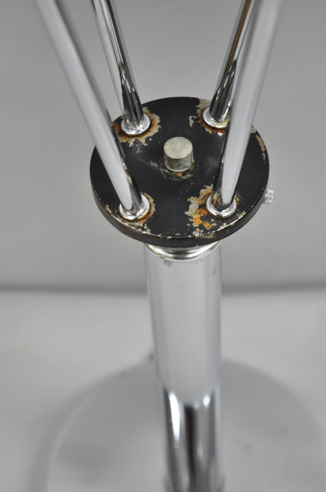 Vintage Mid Century Modern Chrome Space Age 5 Light Sculptural Table Lamp