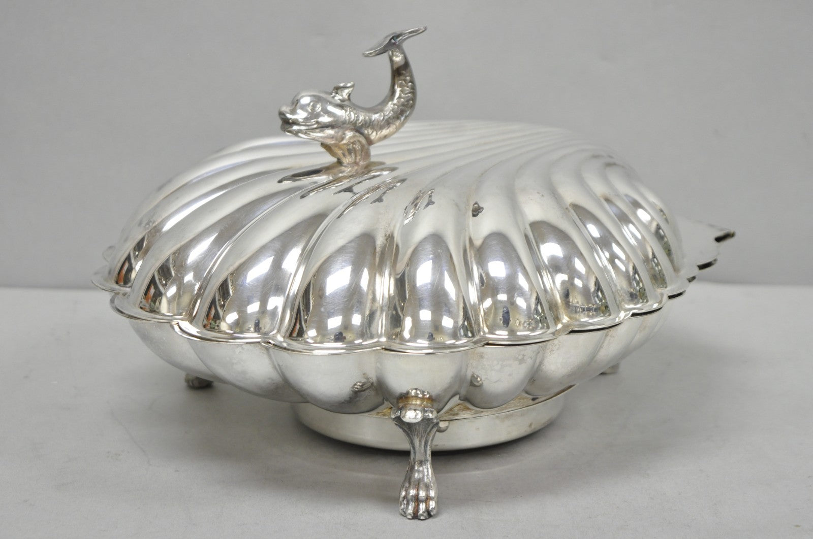 Vintage Eaton Silver Co Regency Silver Plated Clam Shell Warmer w Dolphin Handle