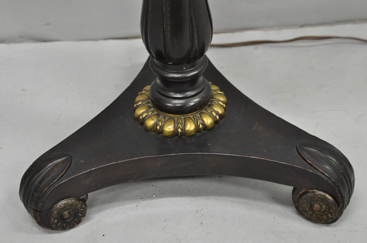 Antique Chinoiserie English Regency Black Lacquer Carved Wood Floor Lamp Table