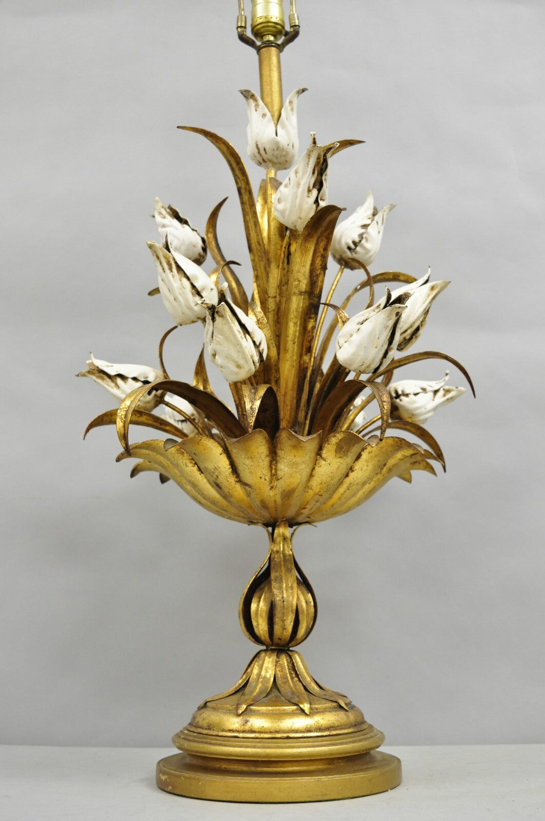 Vintage Italian Hollywood Regency Gold Gilt Iron White Tulip Flower Table Lamp