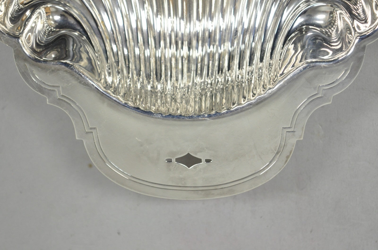 Vintage Mid Century Modern WM Rogers Silver Plated Clam Shell Serving Dish
