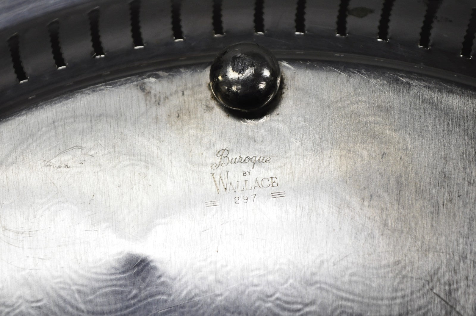 Vintage Baroque by Wallace Silver Plated Round Footed Serving Platter Bar Tray