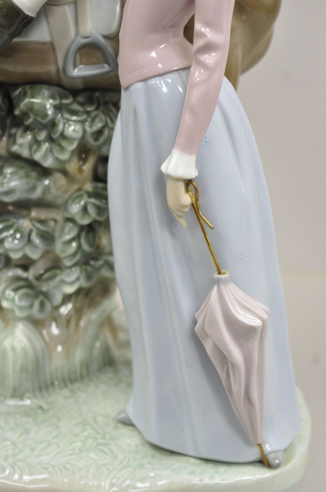 Lladro Figurine Jockey with Lass #5036 Race Horse Derby Day Lady w/Parasol 1979