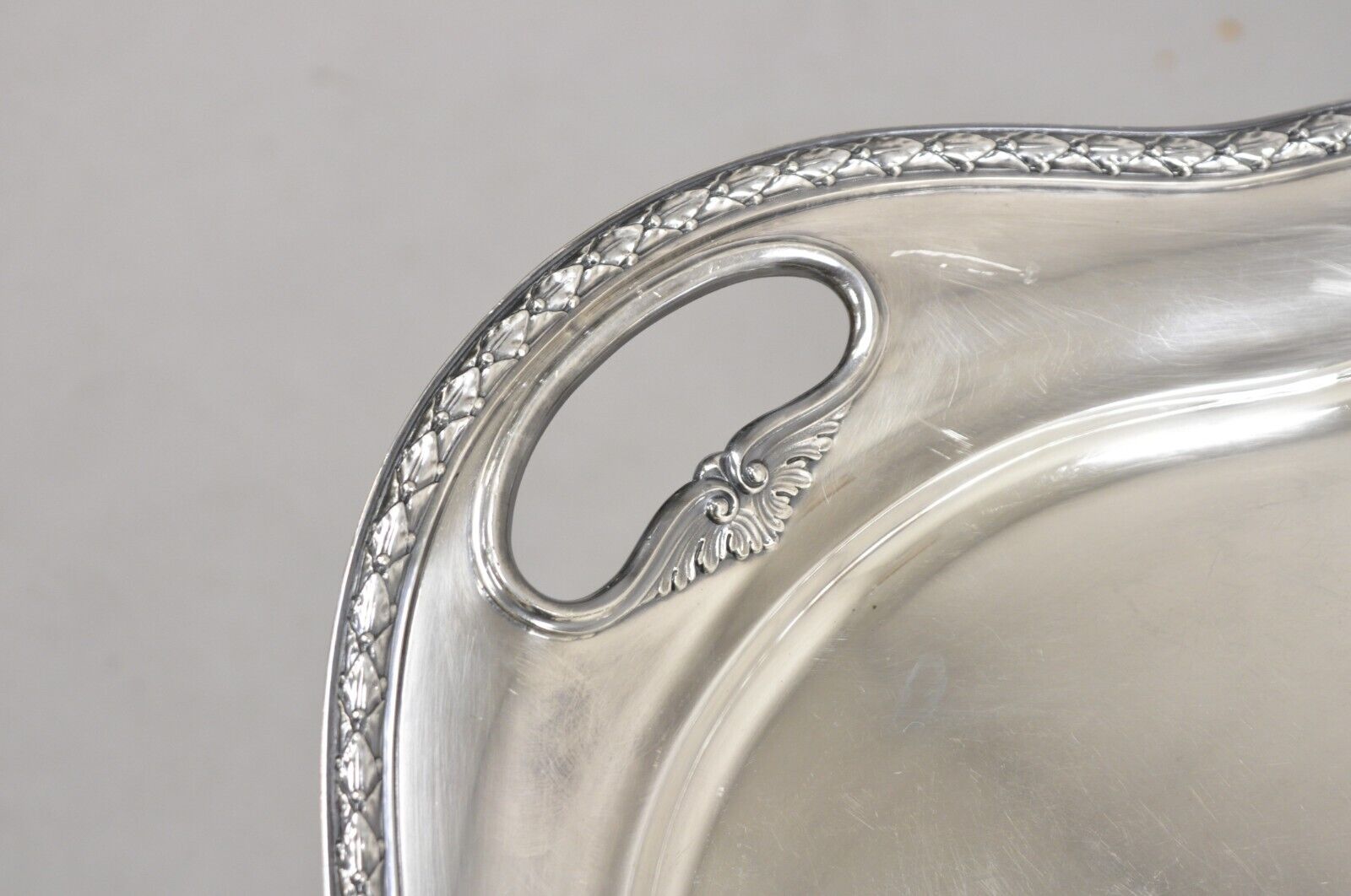 Gorham English Edwardian Y907 Wreath Silver Plated Oval Serving Platter Tray