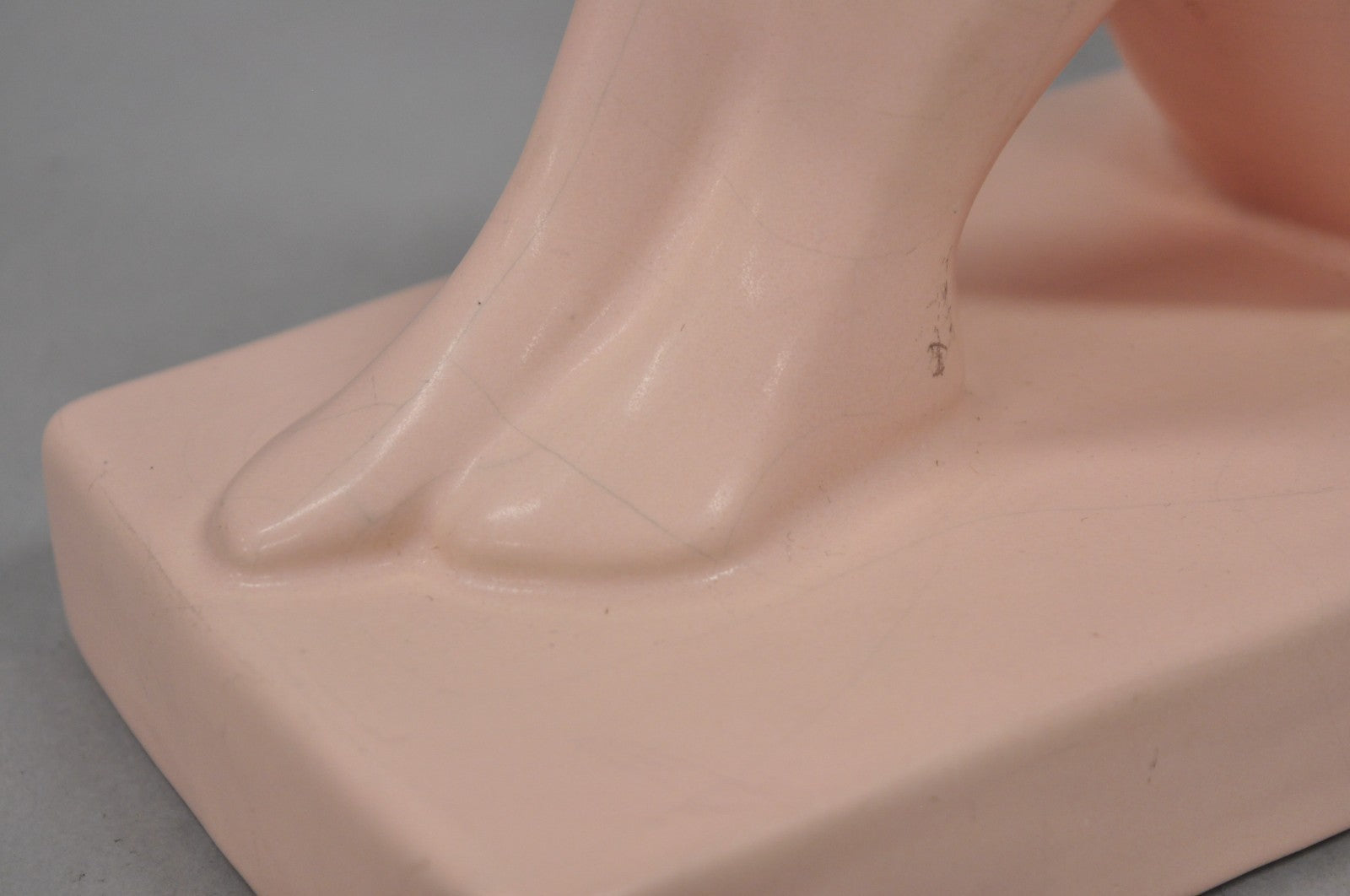 Vintage Royal Haeger "Mother and Child" Pale Pink Ceramic Statue Sculpture