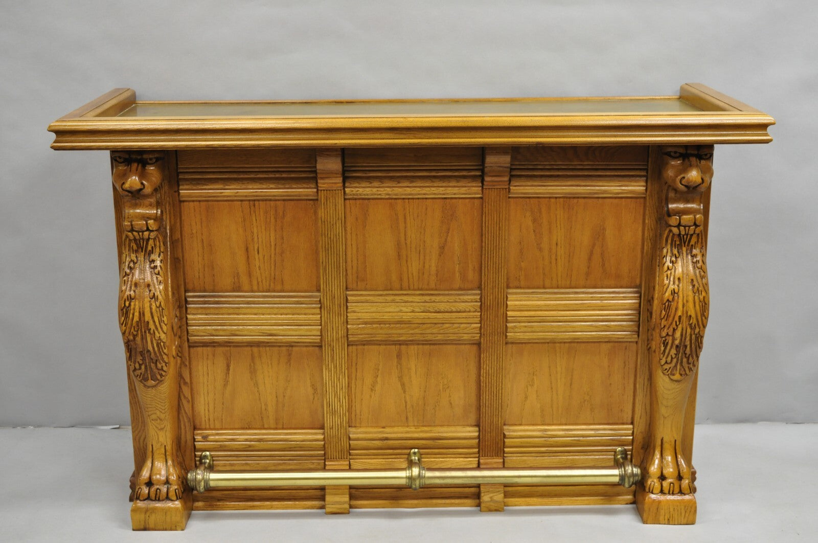 Pulaski Keepsake Collection Oak Wood Bar with Griffins and 2 Swivel Bar Stools