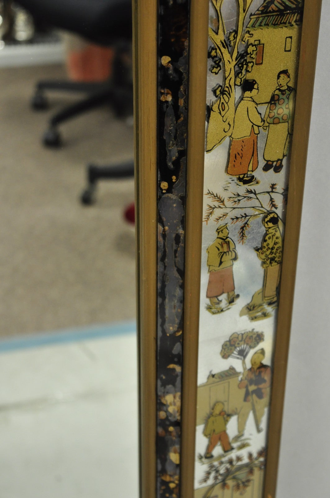 Vintage Chinoiserie Figural Eglomise Reverse Painted Oriental Wall Mirror