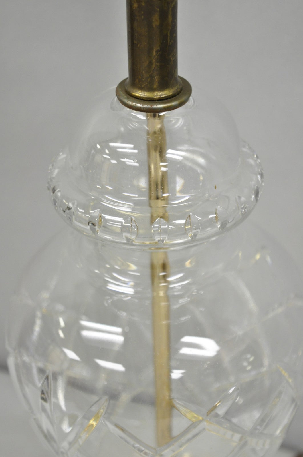 Vintage Chinoiserie Cut Crystal Glass Ginger Jar Brass Oriental Table Lamp
