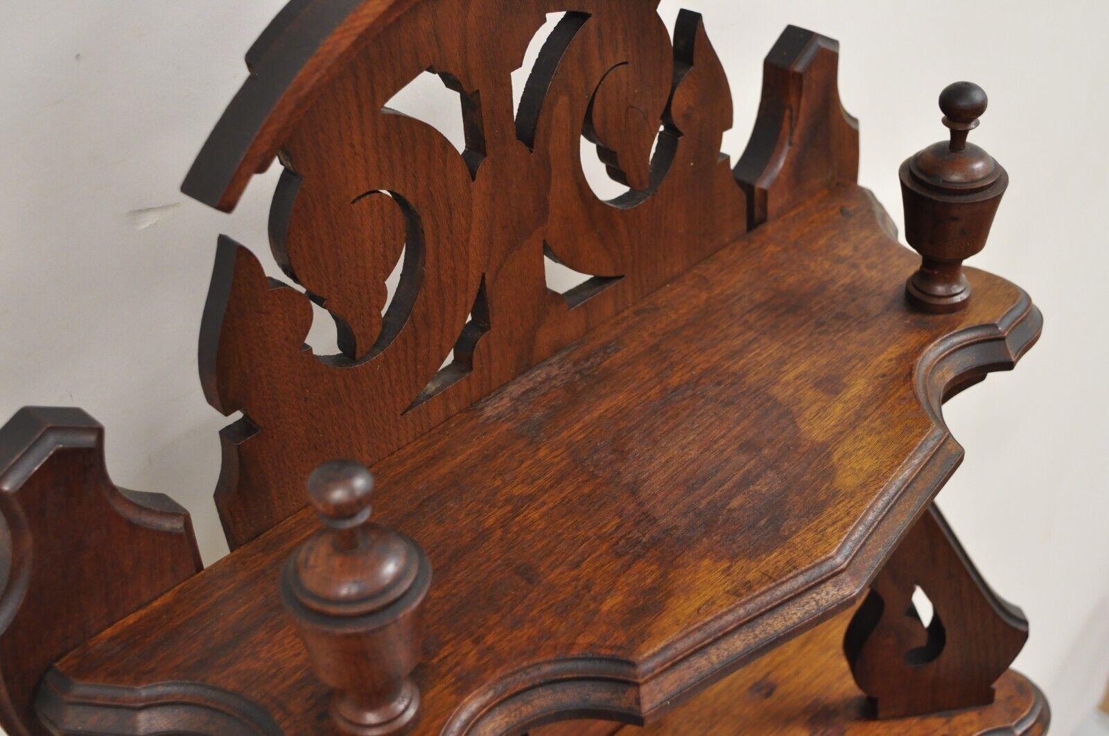 Antique Eastlake Victorian Carved Walnut 5 Tier Etagere Curio Whatnot Stand