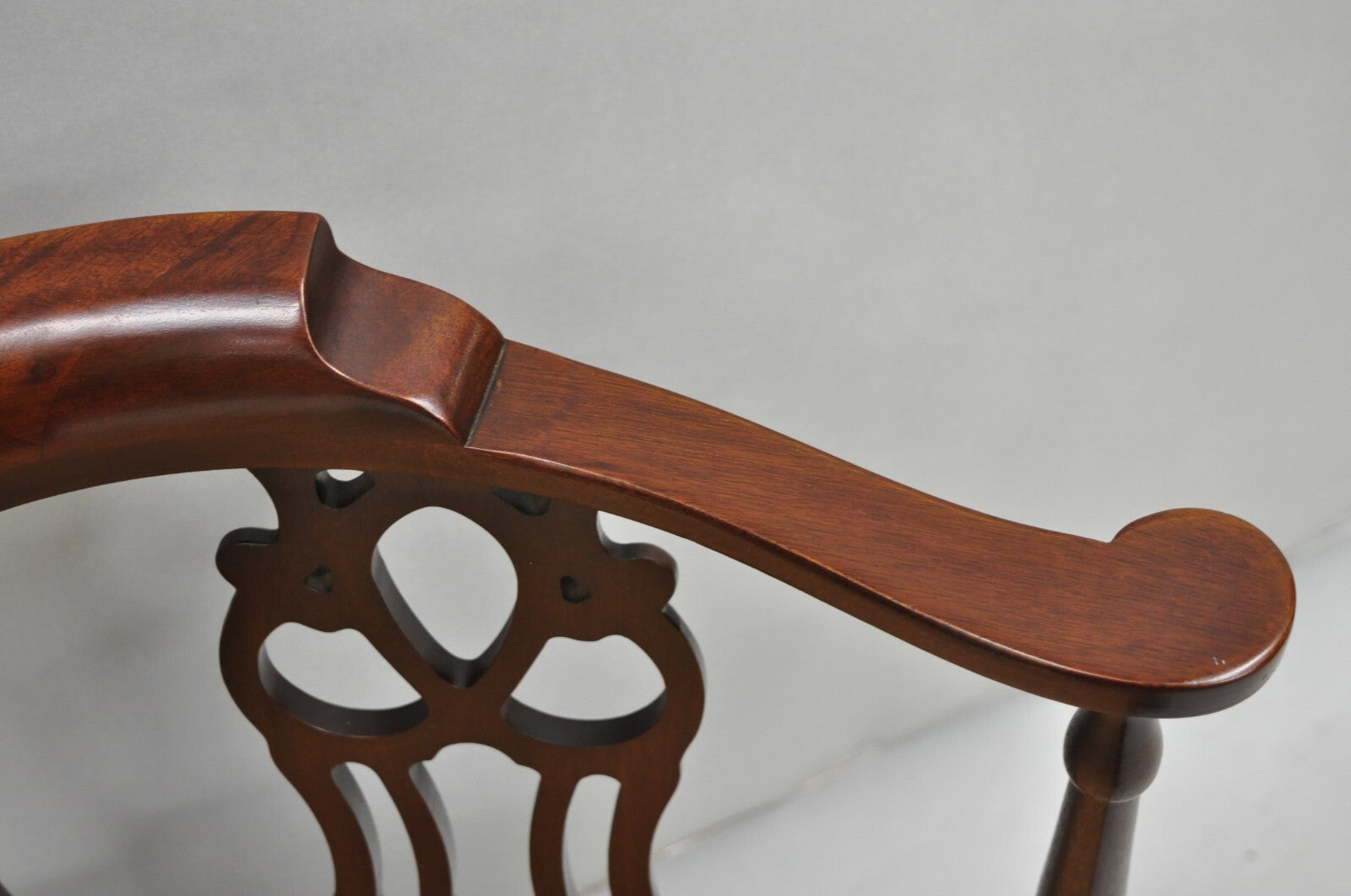 Vintage Hickory Chair Co Georgian Style Mahogany Corner Accent Side Chair