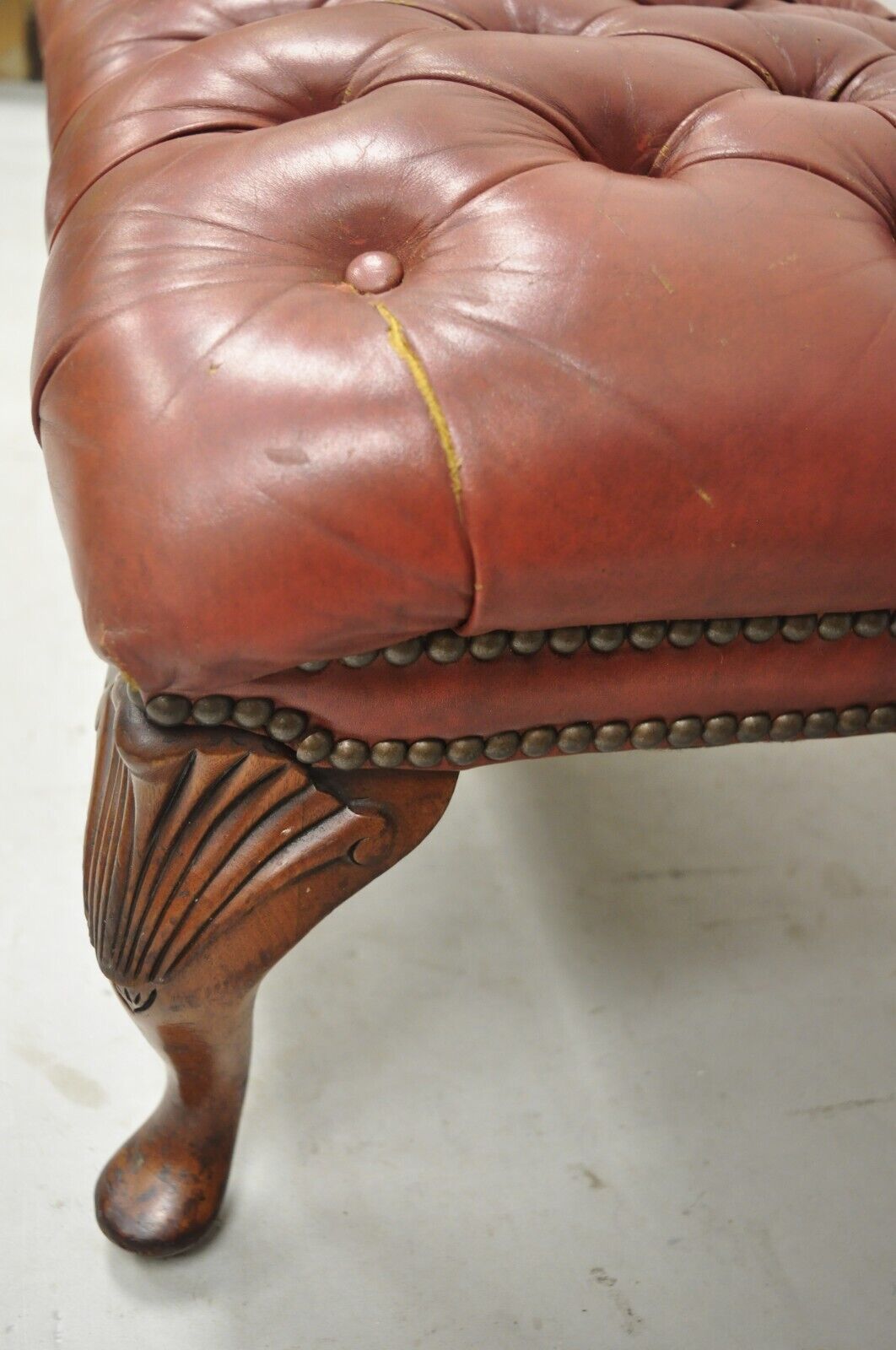 Vtg Brown Leather English Chesterfield Queen Anne Style Tufted Ottoman Footstool