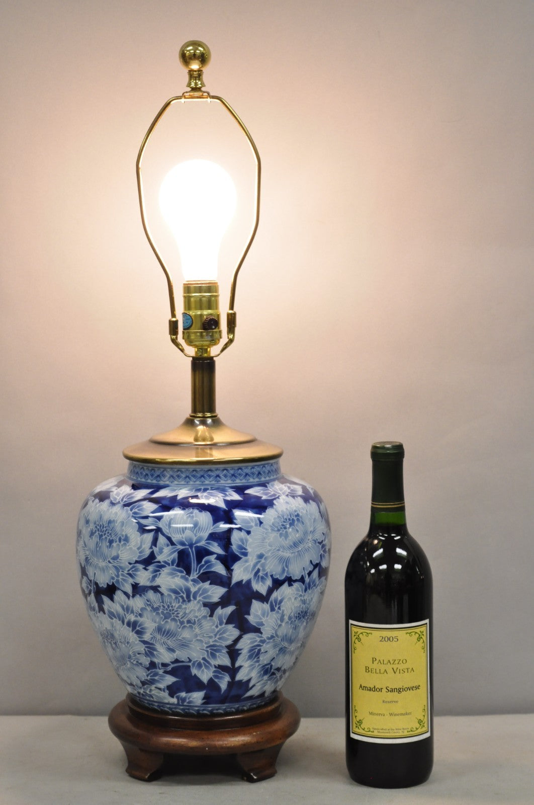 Vintage Chinoiserie Blue White Porcelain Flowers Oriental Ginger Jar Table Lamp