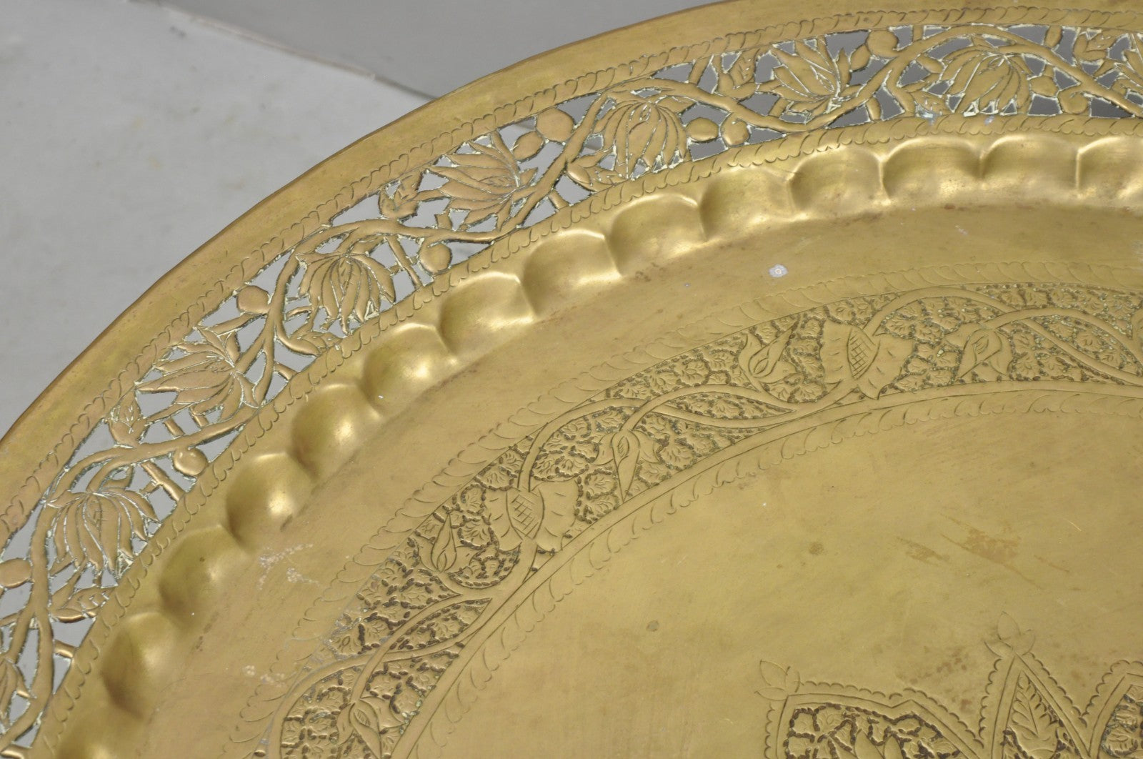 Vintage Moroccan 40" Round Brass Tray Top Teak Folding Spider Leg Coffee Table