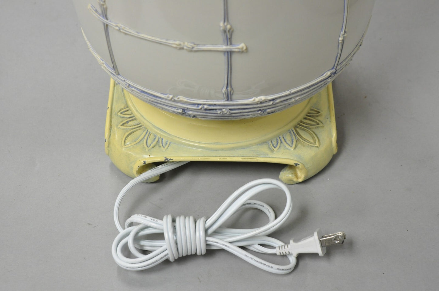 Vintage Chinoiserie White Porcelain Jardinere Table Lamp w/ Applied Flowers