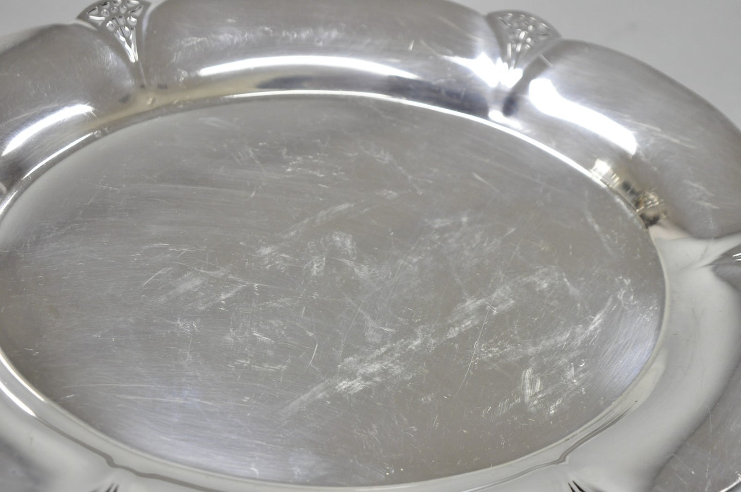 Vintage Art Deco WM Rogers 411 Silver Plated Small Oval Scalloped 11" Dish Tray
