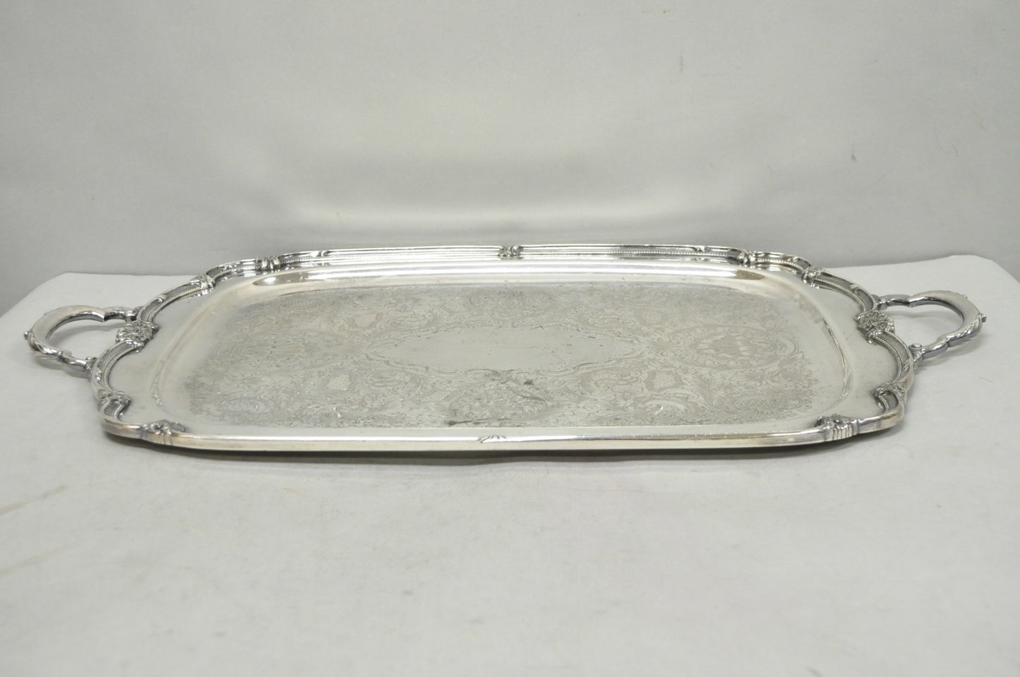 Vintage 1847 Rogers Bros "Remembrance" 9898 Silver Plated Serving Platter Tray