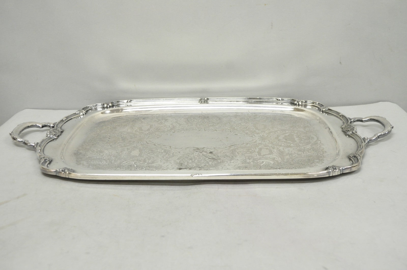 Vintage 1847 Rogers Bros "Remembrance" 9898 Silver Plated Serving Platter Tray
