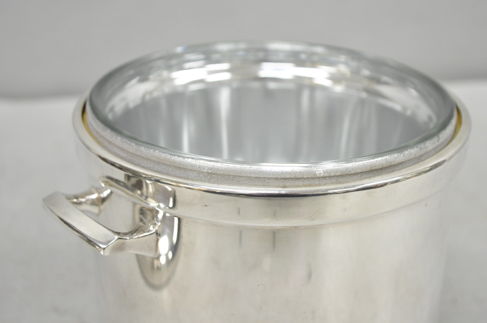 Vintage Sheffield Art Deco Silver Plated Glass Lined Covered Ice Bucket w/ Lid