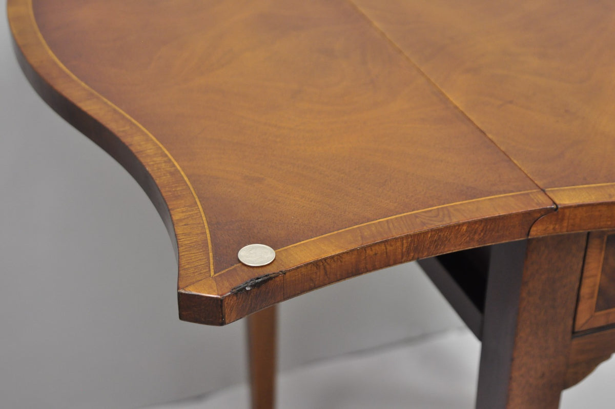 Vintage Baker Hepplewhite Style Mahogany Pembroke Dropleaf Lamp Side Table