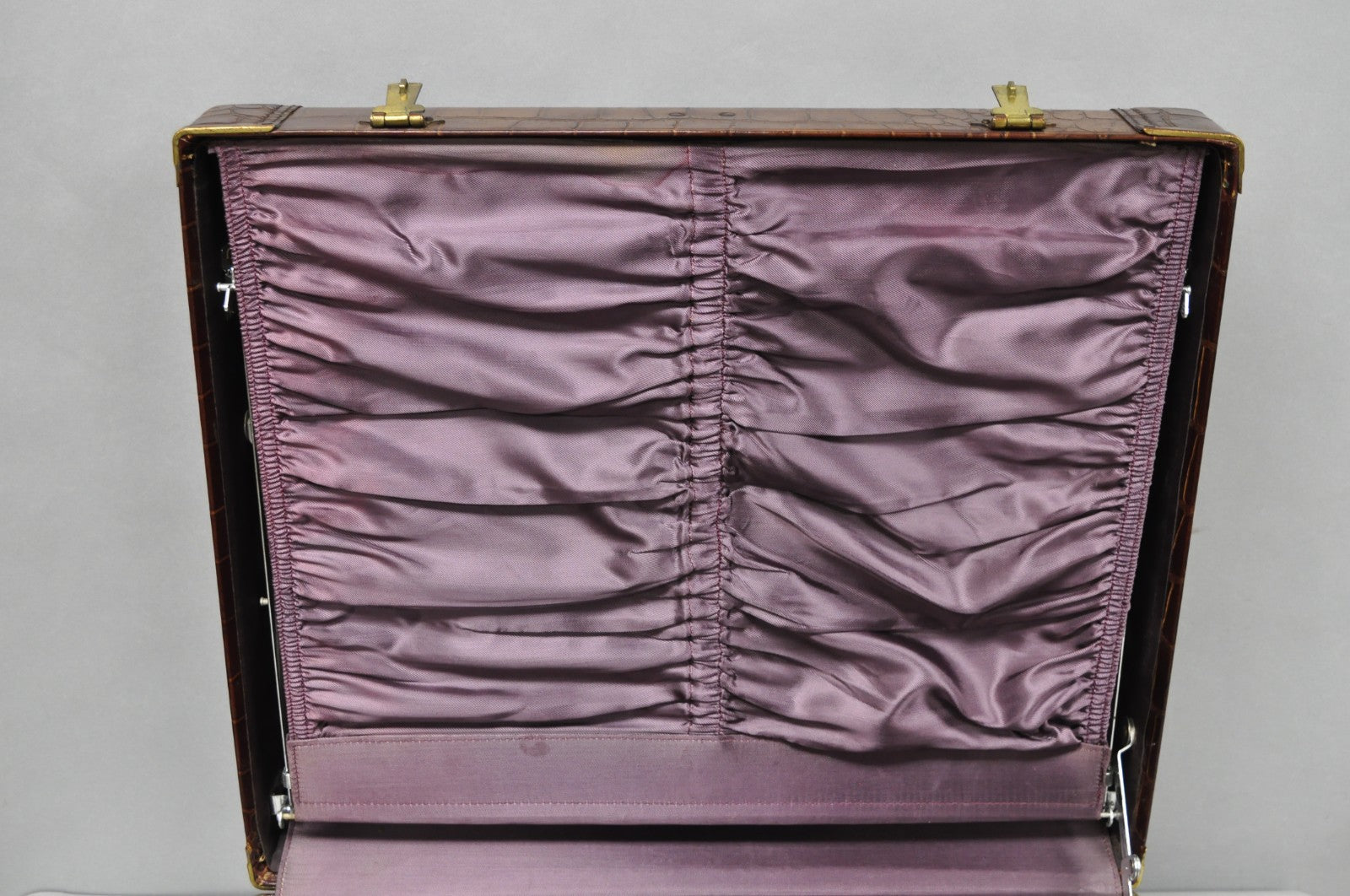 Vintage Art Deco Brown Leather Faux Crocodile Hard Case Suitcase Luggage