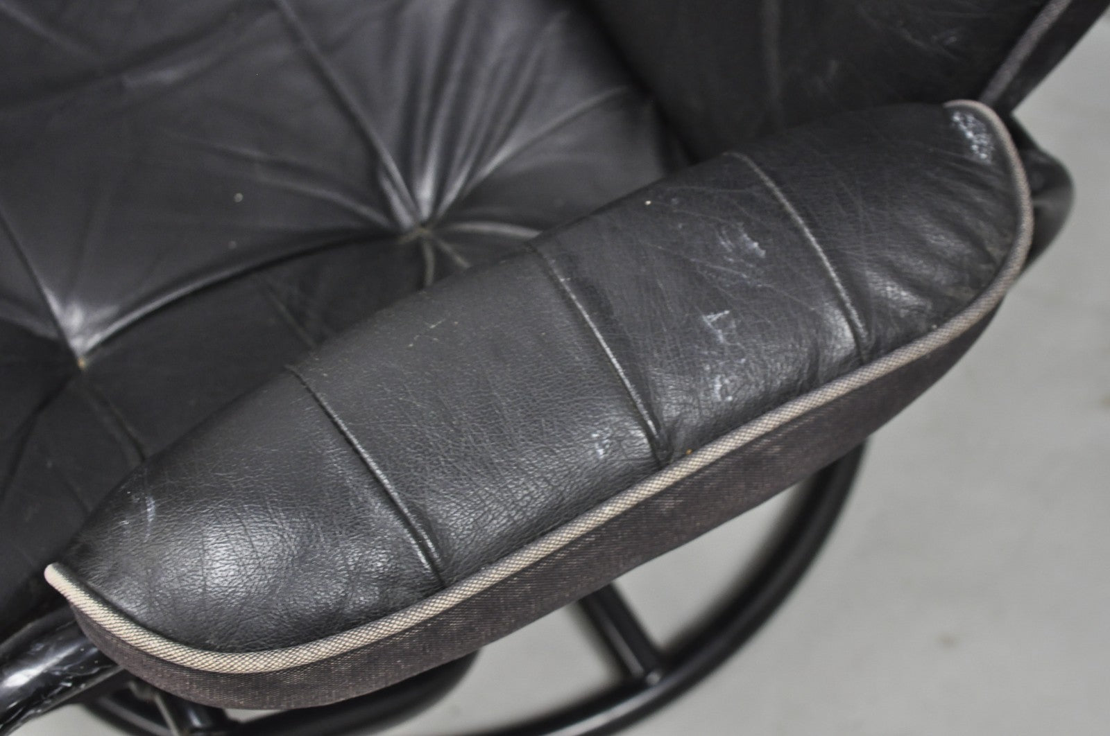 Vintage Black Leather Ekornes Stressless Style Swivel Recliner Lounge Chair