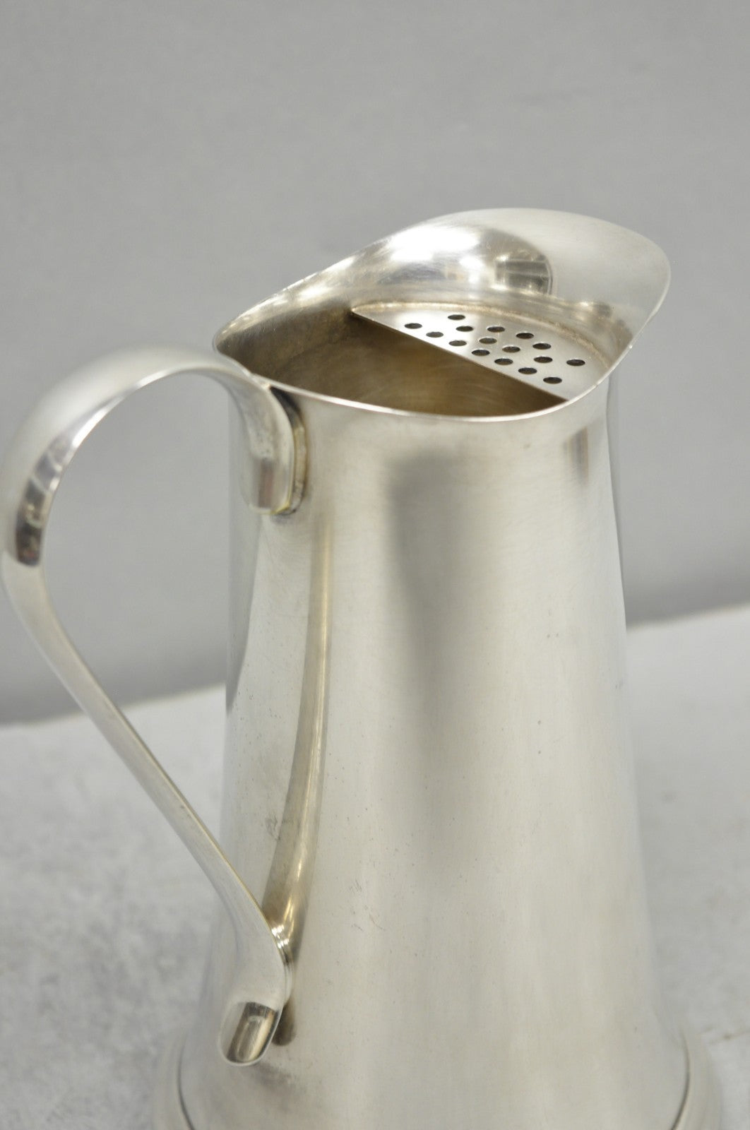 Vintage Sheffield USA Silver Plated Mid Century Modern Tapered Water Pitcher