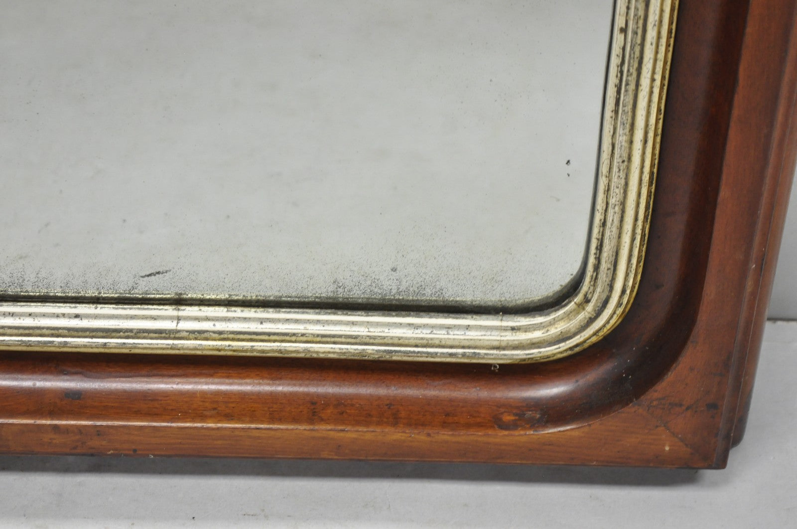 Antique American Empire Arched Mahogany Wood Frame Looking Glass Wall Mirror