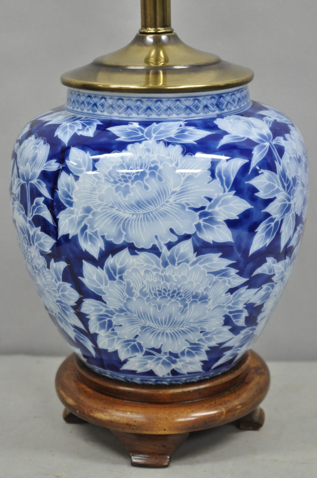 Vintage Chinoiserie Blue White Porcelain Flowers Oriental Ginger Jar Table Lamp