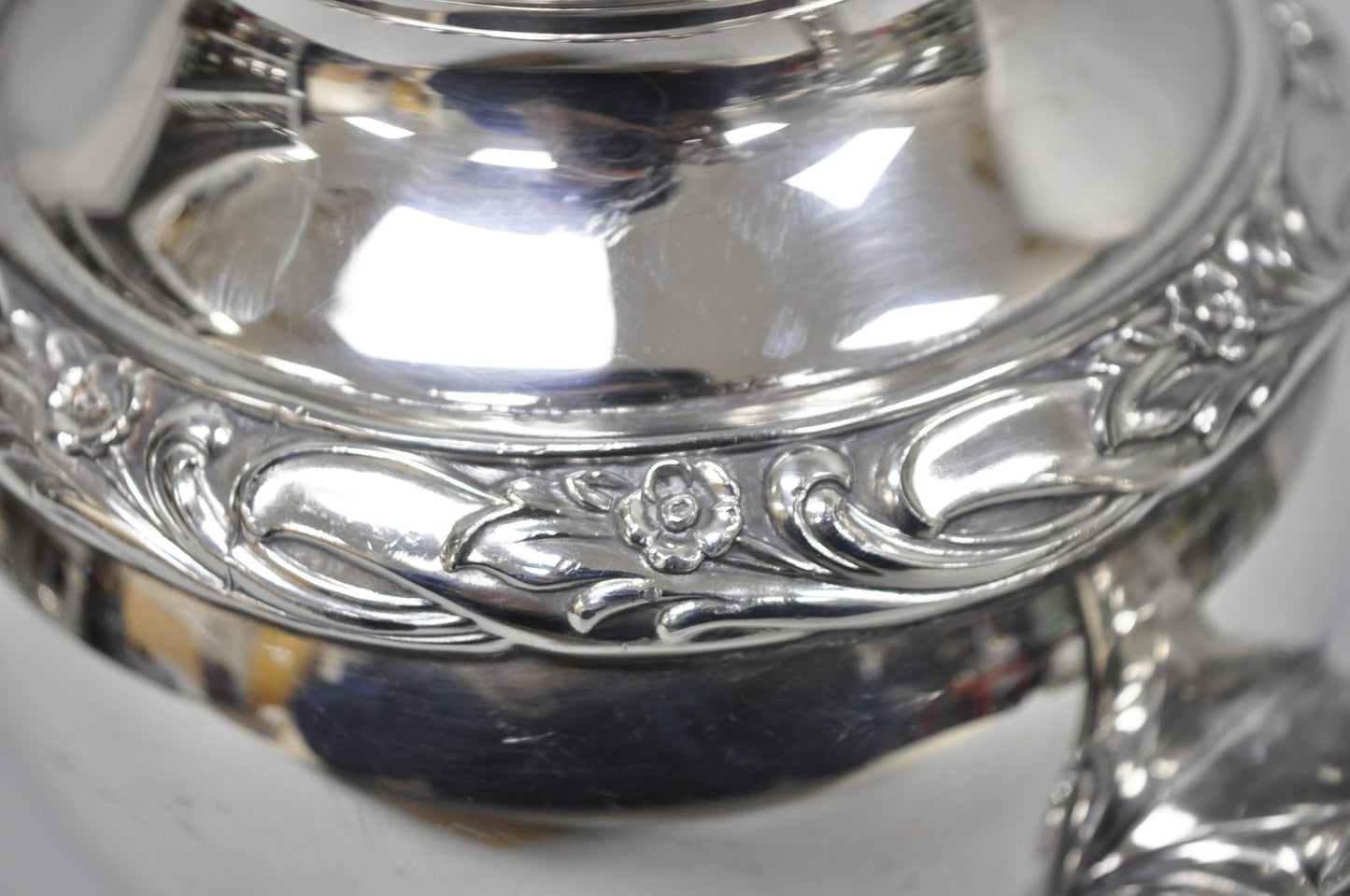 Vintage Rogers & Bro "Exquisite" 4602 Victorian Silver Plated Coffee Pot Teapot