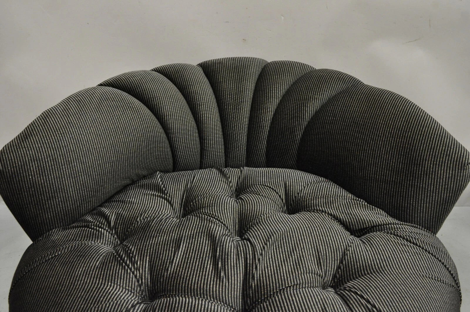 Mid Century Modern Large Milo Baughman Style Round Black Club Lounge Chair