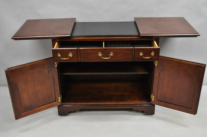 Vintage Drexel Heritge Georgian Style Cherry Wood Dry Bar Server Cabinet