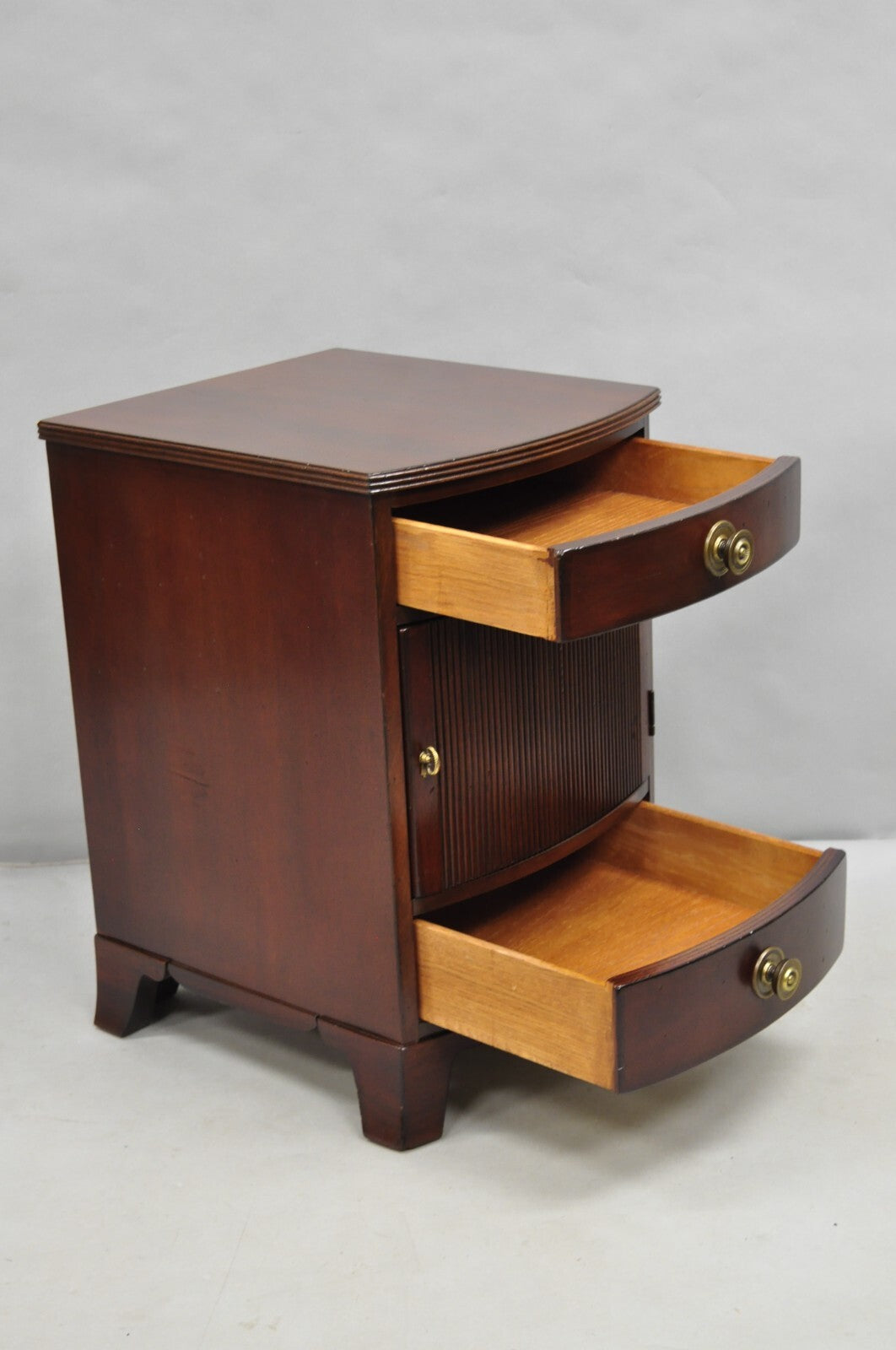 Palmer Home Collection Lexington Furniture Mahogany Bowfront Commode Nightstand