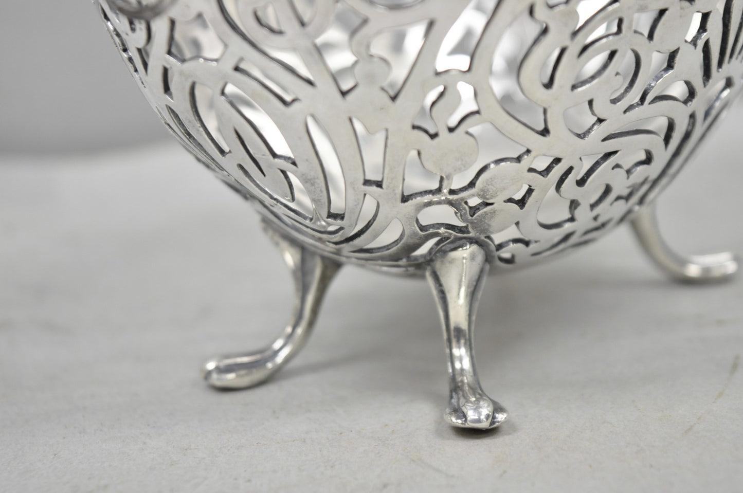 Antique Pairpoint Small Silver Plated Pierced Scrollwork Candy Dish Bowl Basket