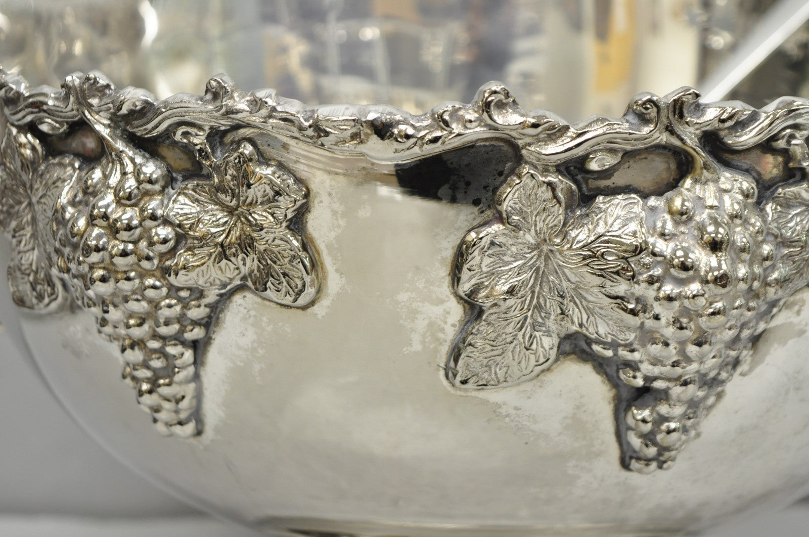 Vintage Grapevine Cluster Silver Plated Footed Punch Bowl Champagne Ice Bucket