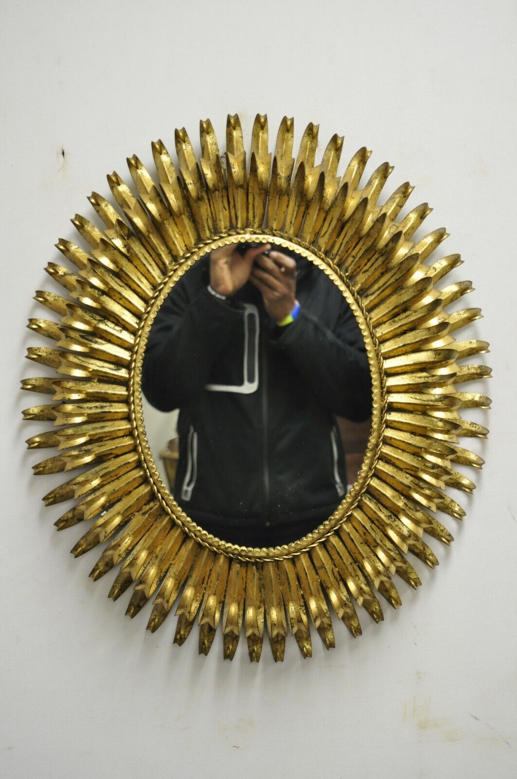 Vtg Italian Hollywood Regency Gold Gilt Iron Metal 24" Oval Sunburst Wall Mirror