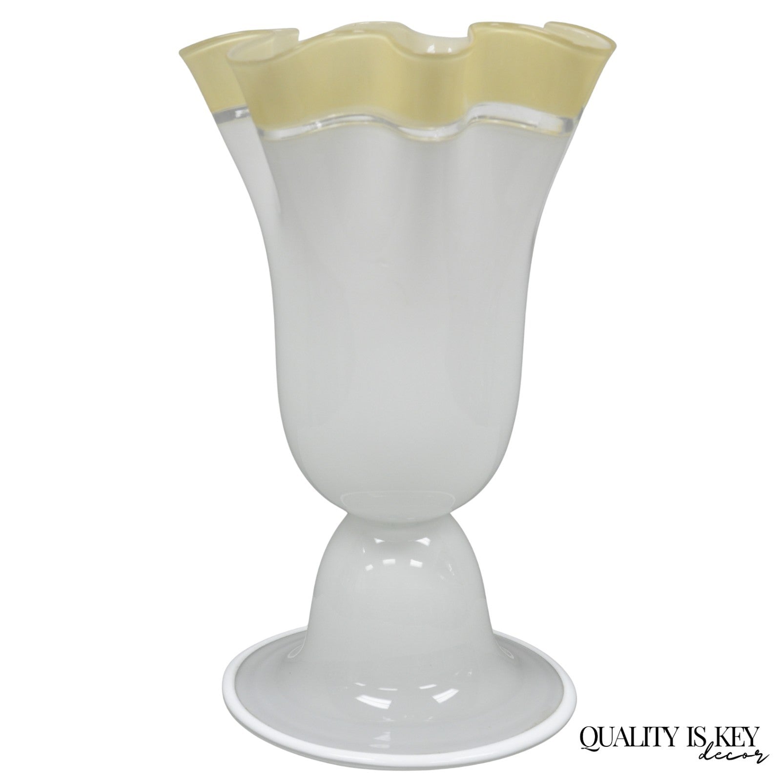 Vintage Italian Murano Mid Century Modern White Glass Handkerchief Table Lamp