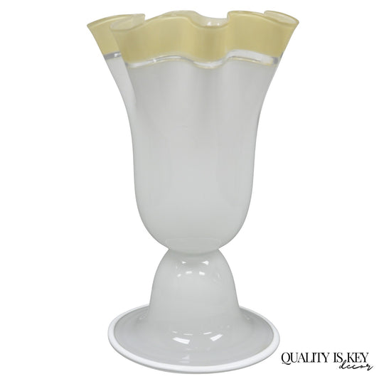 Vintage Italian Murano Mid Century Modern White Glass Handkerchief Table Lamp